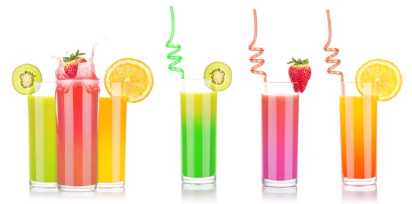 Savoureuses boissons de fruits d'été en verre avec éclaboussure — Photo