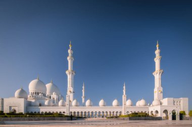 Görünümü, Bahçe ve Sheikh Zayed Ulu Camii gün zaman, Birleşik Arap Emirlikleri