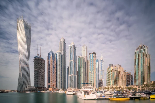 Modern Buildings Dubai Marina Bay Cloudy Sky Sunny Day Uae — Stock Photo, Image