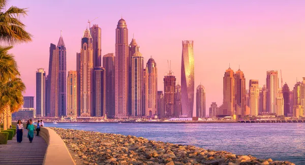 Edifícios Modernos Com Reflexo Dourado Pôr Sol Vista Baía Dubai — Fotografia de Stock