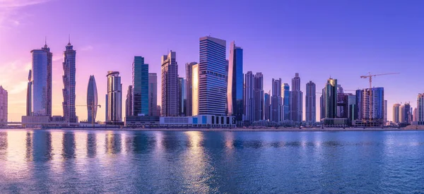 Cityscape Dubai Vista Panorâmica Baía Negócios Com Reflexo Arranha Céus Fotos De Bancos De Imagens