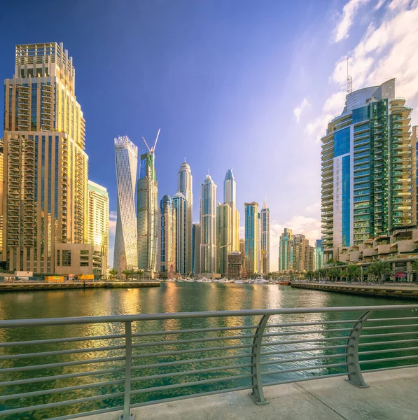 Modern Buildings Dubai Marina Bay Clear Sky Sunny Day Uae — Stock Photo, Image