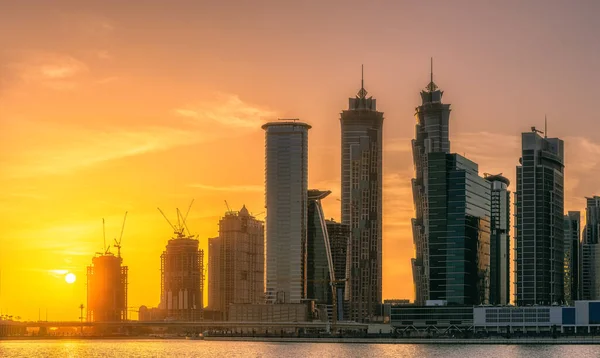 Paisaje Urbano Dubai Vista Panorámica Bahía Negocios Con Reflejo Rascacielos —  Fotos de Stock