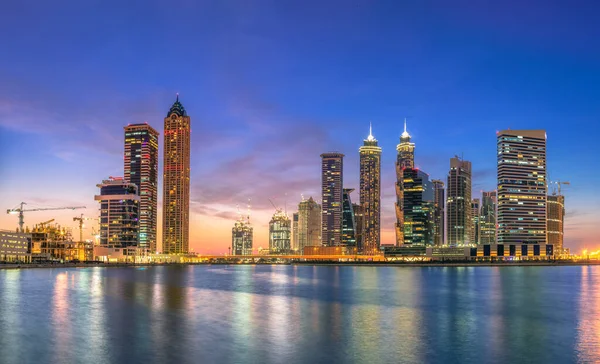 Cityscape Dubai Panoramic View Business Bay Reflection Skyscrapers Water Sunrise — стоковое фото