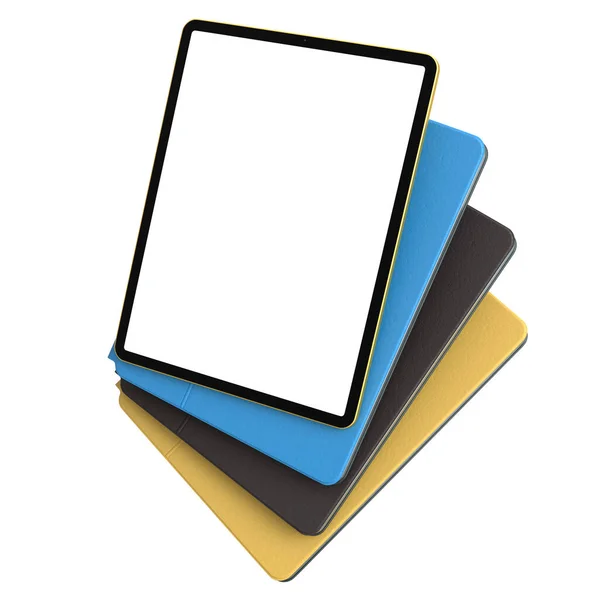 Комплект компьютерных планшетов с чехлом и чистым экраном, изолированным на белом. — стоковое фото