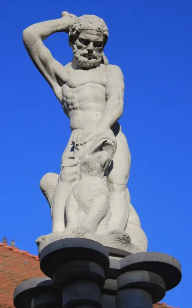 Hercules and Hydra sculpture — Stock Photo, Image