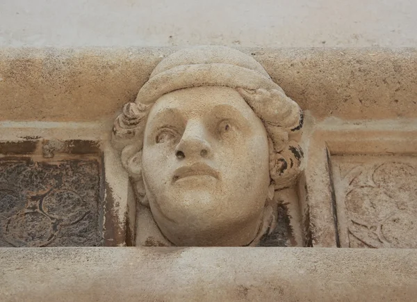 Głowa młodego człowieka - Katedra sibenik — Zdjęcie stockowe