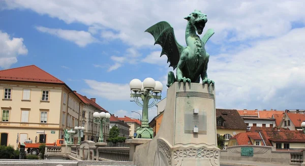 Puente del Dragón - monumento de secesión, Liubliana — Foto de Stock