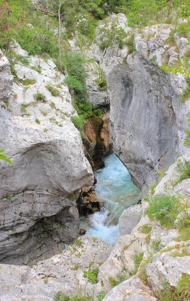 Soca river narrow riverbed, Slovenia — Stock Photo, Image