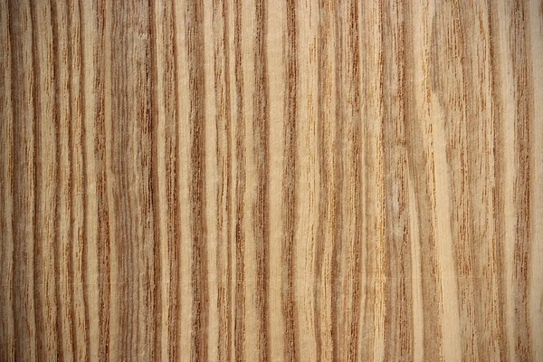 Oberfläche aus olivem Eschenholz - vertikale Linien — Stockfoto