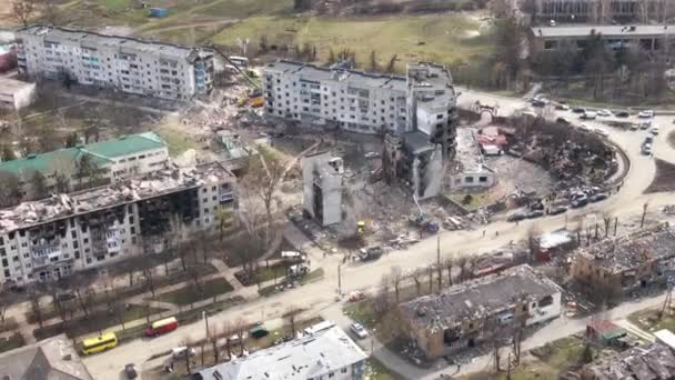 Az ukrajnai háború. Oroszország megtámadta Ukrajnát és lerombolja az emberek otthonait.. — Stock videók