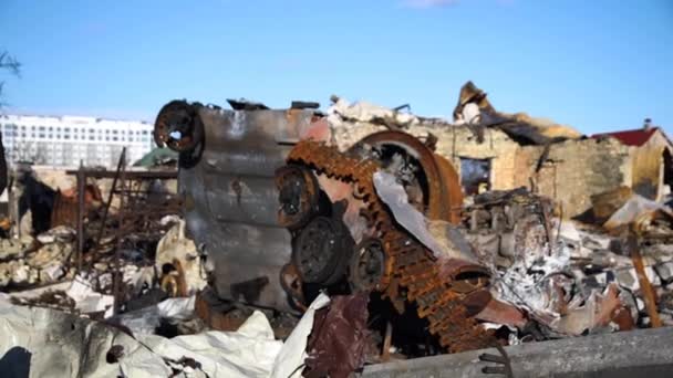 Ruins after the bombing of Ukrainian cities by Russian troops. Bucha, Borodyanka, Gostomel, Irpin. — Vídeo de Stock