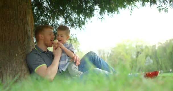 Lovely Family Portrait Happy Father Eating One Ice Cream His — Video