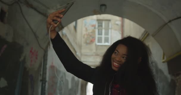 Adorable African Girl Pretty Smile Long Curly Hair Taking Selfies — Video