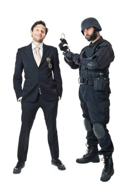 Sizi tutuklayacağım.