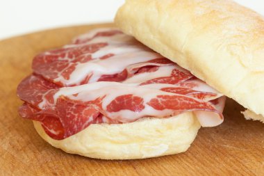 İtalyan yemeği seven