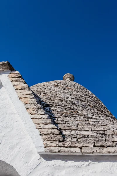 Trulli och sky — Stockfoto