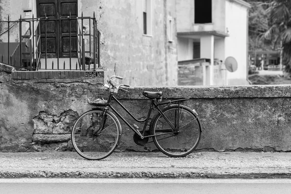 Eski Bisiklet — Stok fotoğraf