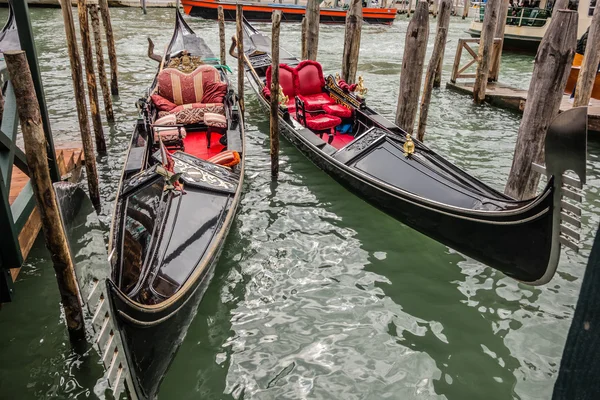 Two docked gondolas — Stock Photo, Image