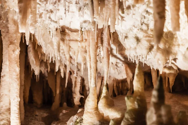 Limestone cave — Stock Photo, Image