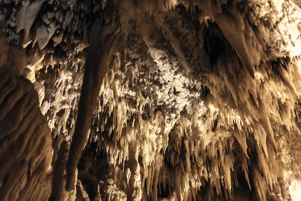 Stalactites — Stock Photo, Image