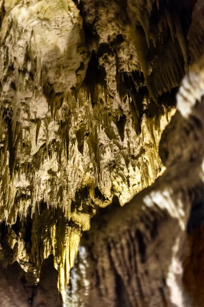 石灰岩の洞窟 — ストック写真