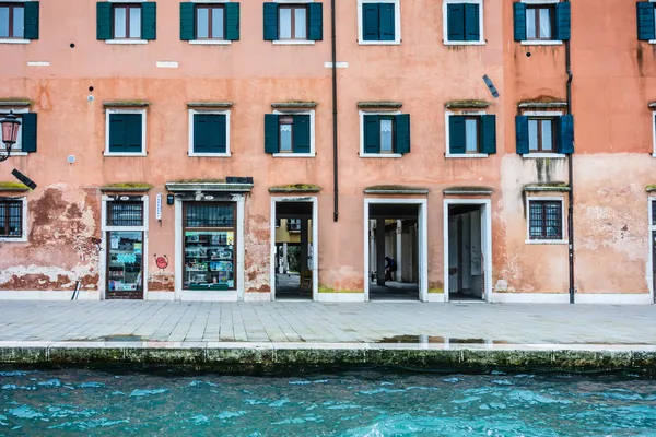 Venetian facade — Stock Photo, Image