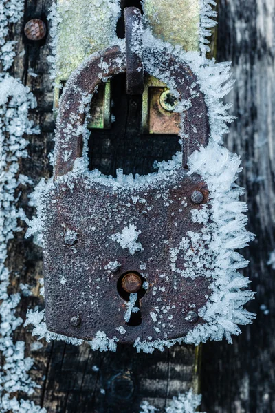 Hoarfrost padlock — Stock Photo, Image