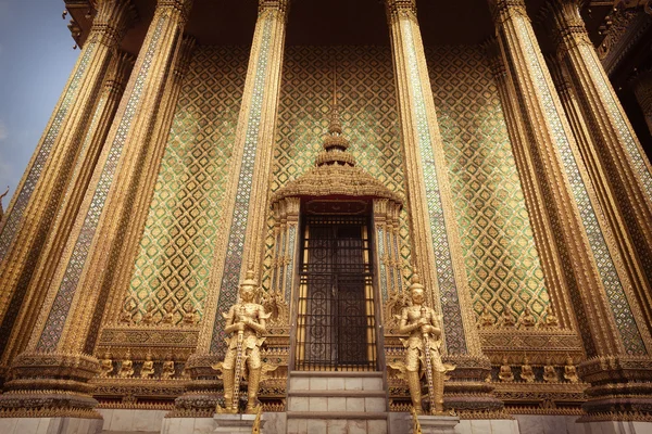 Phra Mondop Gates — Stock Photo, Image