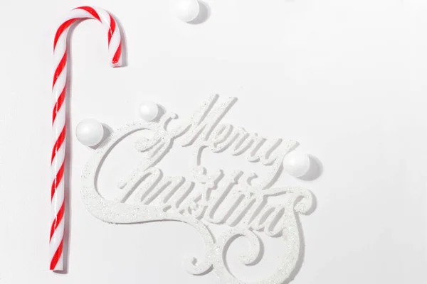 Boldog Karácsonyi Lapot Piros Cukornád Fehér Háttér Kemény Fény — Stock Fotó