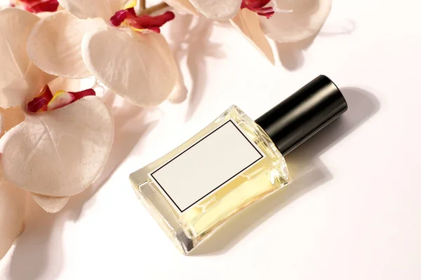 Glass Perfume Bottle Orchid Moke — Zdjęcie stockowe