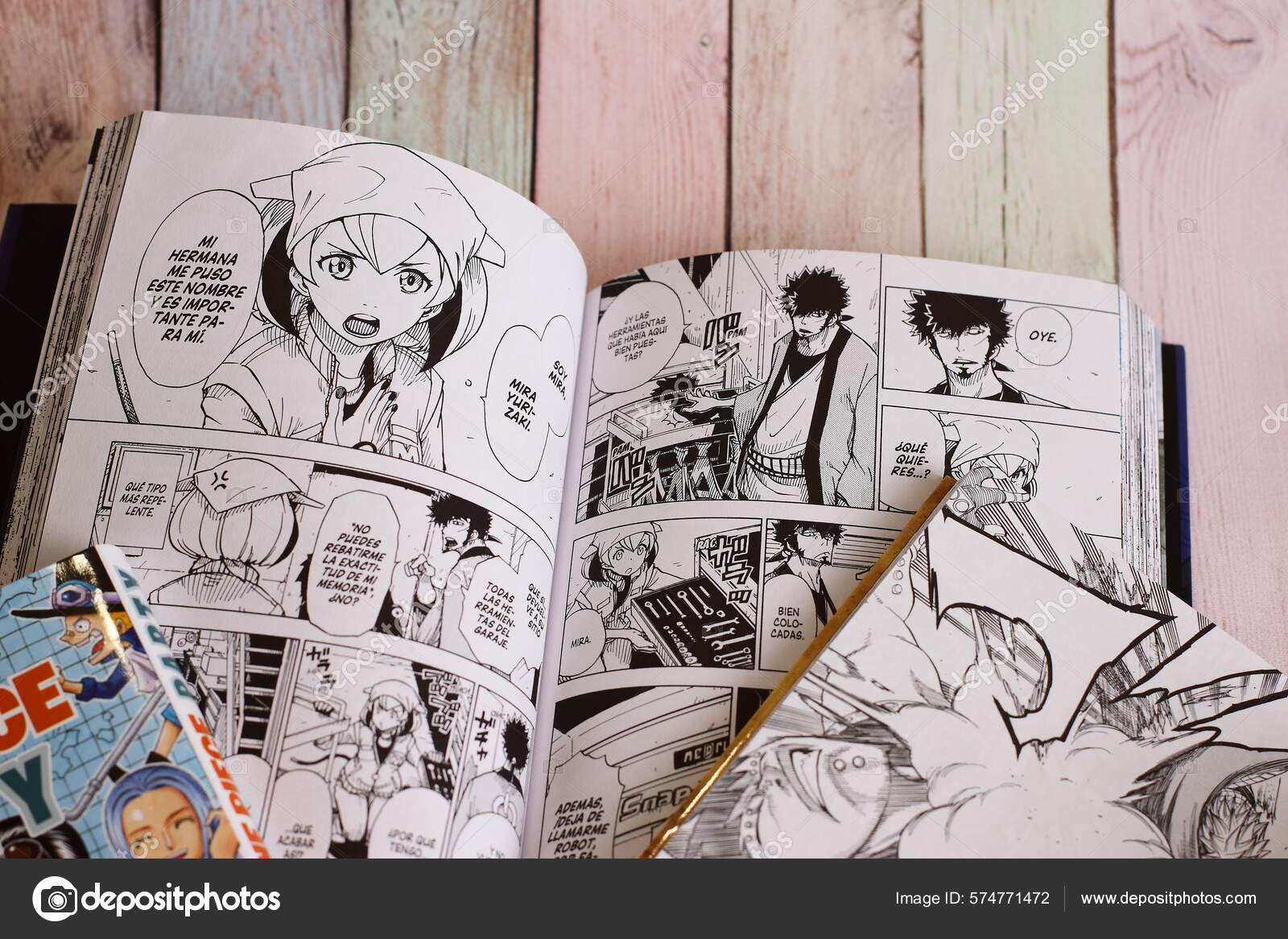 Livre Manga Dimension Ouvert Sur Table Vitoria Gasteiz Juin 2022 — Photo  éditoriale © boaphotostudio #574771472
