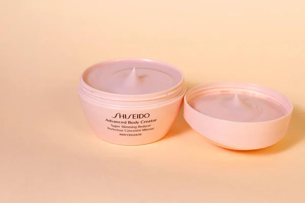 Shiseido vücut geliştiricisi, Japon kozmetik, İspanya, Vitoria, Haziran 2022