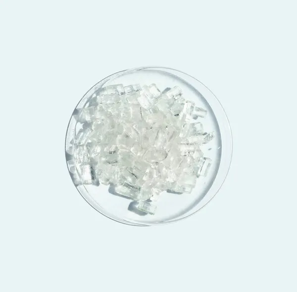 Närbild Kemisk Ingrediens Vitt Laboratorium Bord Natriumtiosulfat Kemisk Klocka Glas — Stockfoto
