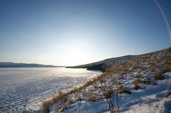 Sonnenuntergang Auf Der Insel Ogoy Gefrorene Seenlandschaft Baikalsee Russland — Stockfoto