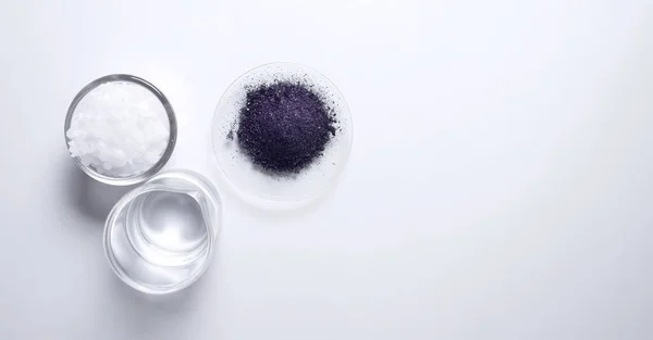 Kosmetiska Kemikalier Ingrediens Vitt Laboratorium Bord Top View Mikrokristallint Vax — Stockfoto