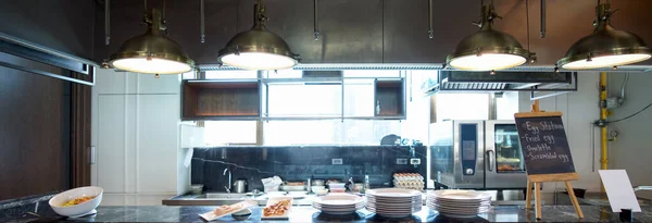 Kjøkkenet Åpent Frokost Oppvask Matprøver Ble Lagt Disken Næringsliste Tavle – stockfoto