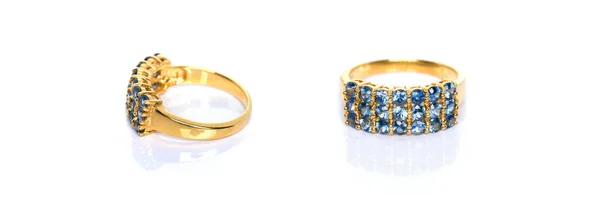 Blue Sapphires Jewel Eller Pärlor Ring Vit Bakgrund Med Reflektion — Stockfoto