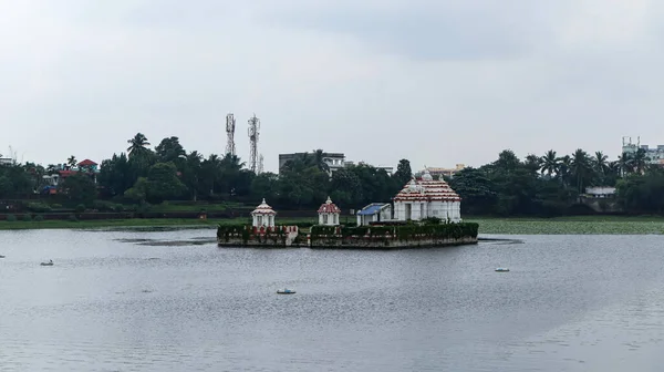 Lord Brahma Temple Bindu Sagar Lake Bhubaneswar Odisha Indien Även — Stockfoto