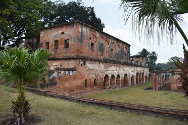Nawab Asaf Ud-Daulah tarafından inşa edilen Hazine Evi 1700 'lerin sonlarında Nawab Saadat Ali Khan, Lucknow, Uttar Pradesh, Hindistan
