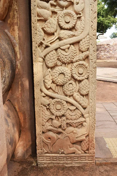 Stupa East Gateway Pilar Izquierdo Cara Exterior Decoración Floral Makara — Foto de Stock