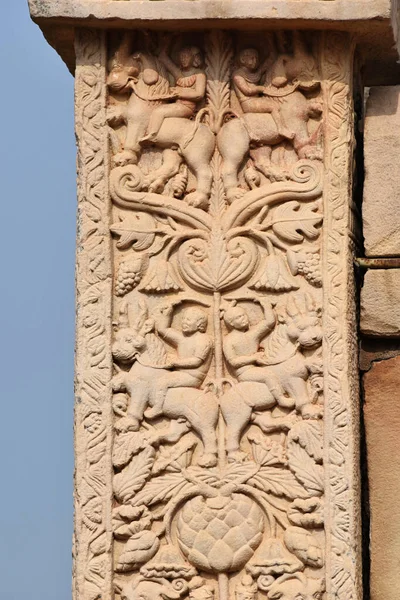 Stupa West Gateway Right Pillar Face Detalhes Esculpidos Animais Pessoas — Fotografia de Stock