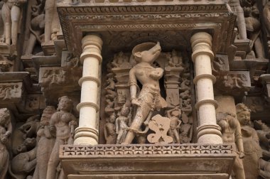 Vamana veya Vishnu yaban domuzu enkarnasyon avatarı heykeli, Doğu Grubu, Khajuraho, Madhya Pradesh, Hindistan, UNESCO Dünya Mirası