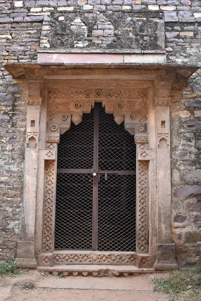 Belo Portão Pedra Com Escultura Jhinjhari Mahal Raisen Fort Fort — Fotografia de Stock