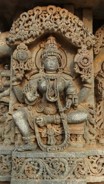 Skulptur Der Göttin Saraswathi Mit Segnenden Händen Lakshminarsimha Tempel Javagal — Stockfoto