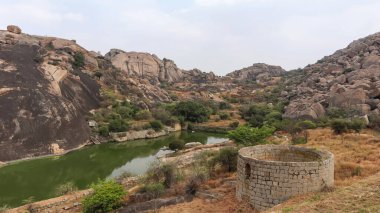 Gopalaswami Honda ya da Pond, Chitradurga kalesi, Karnataka, Hindistan