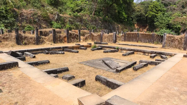 Ruined Gevallen Pilaren Van Kavaledurga Fort Sabhagrah Kavaledurga Shimoga Karnataka — Stockfoto