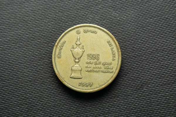 Rupii Sri Lanka Monedă Din 1999 Cupa Mondială Cricket Vedere — Fotografie, imagine de stoc