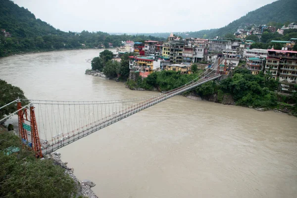 Lakshman Jhula Ponte Sospeso Che Attraversa Fiume Gange Ponte Collega — Foto Stock