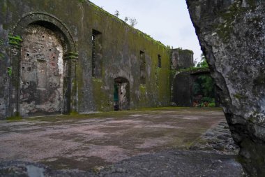 Dominik Manastırı 'ndaki Kırık Kilise, Rua Martim Afonso, Fort Area, Moti Daman, Daman, Daman ve Diu, Hindistan